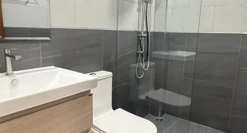 Haus zur Miete mit 4 Zimmer in Mueang Phuket, Phuket
