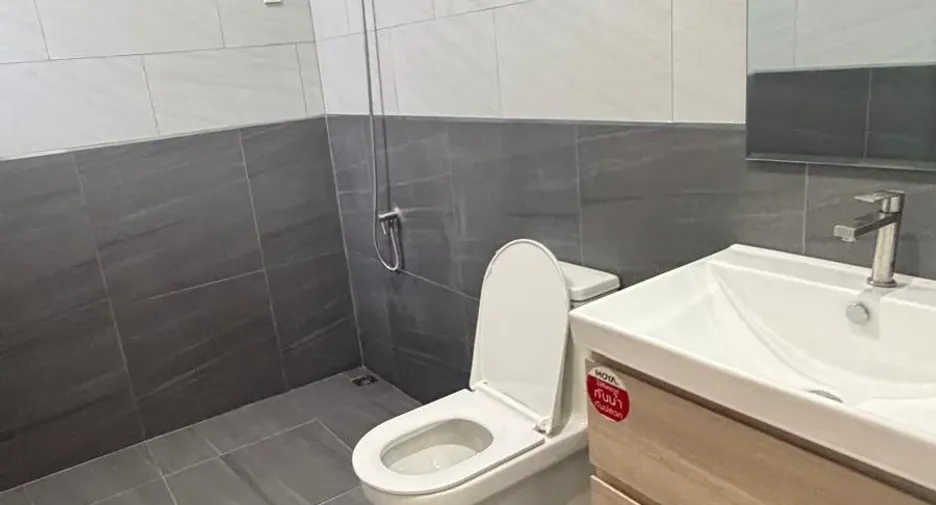 Haus zur Miete mit 4 Zimmer in Mueang Phuket, Phuket