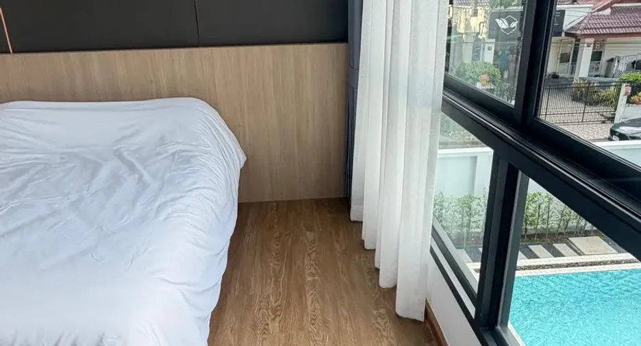 Haus zur Miete mit 4 Zimmer in Mueang Phuket, Phuket