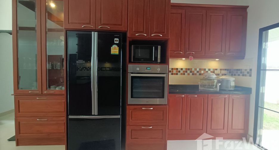 Villa zum Kauf und zur Miete mit 3 Zimmer in Bang Lamung, Chonburi