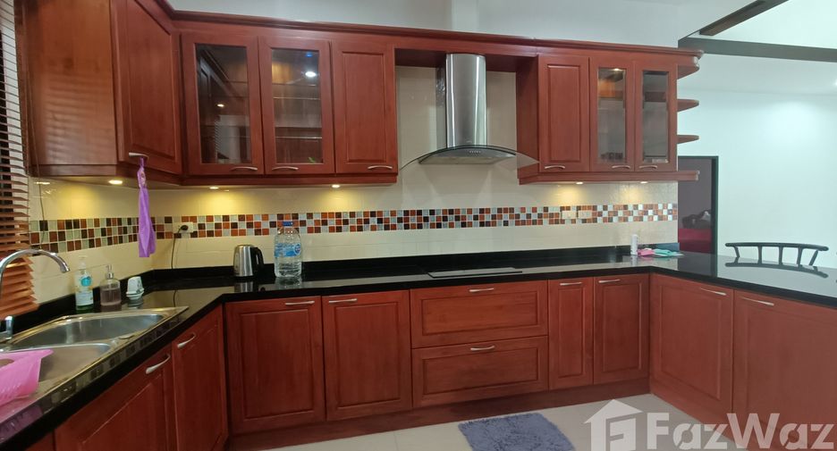 Villa zum Kauf und zur Miete mit 3 Zimmer in Huay Yai, Pattaya