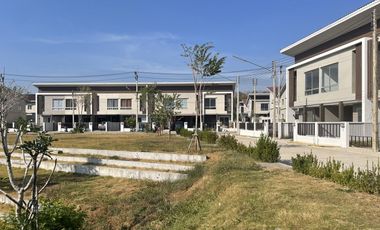 For rent 3 bedrooms townhouse in Thalang, Phuket