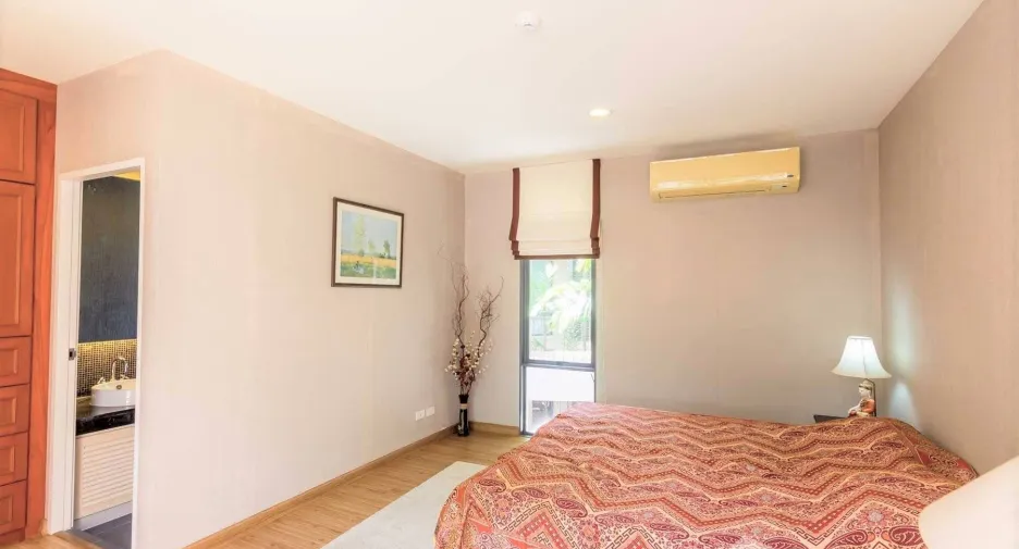 For sale 2 ベッドルーム condo in Cha Am, Phetchaburi