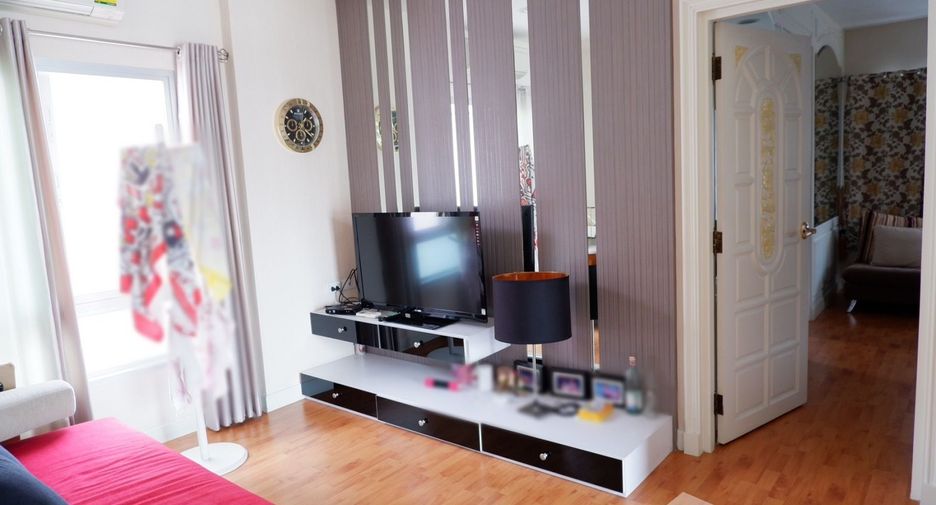 For sale 3 bedrooms house in Saphan Sung, Bangkok