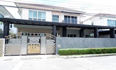For sale 3 bedrooms house in Saphan Sung, Bangkok