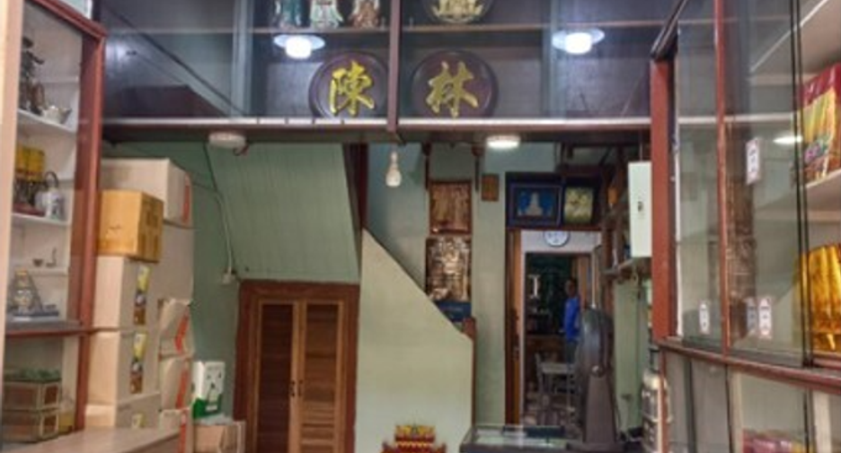 For sale and for rent 4 bedrooms retail Space in Samphanthawong, Bangkok