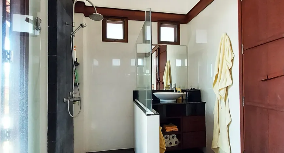 À vendre 3 chambres villa à Klaeng, Rayong