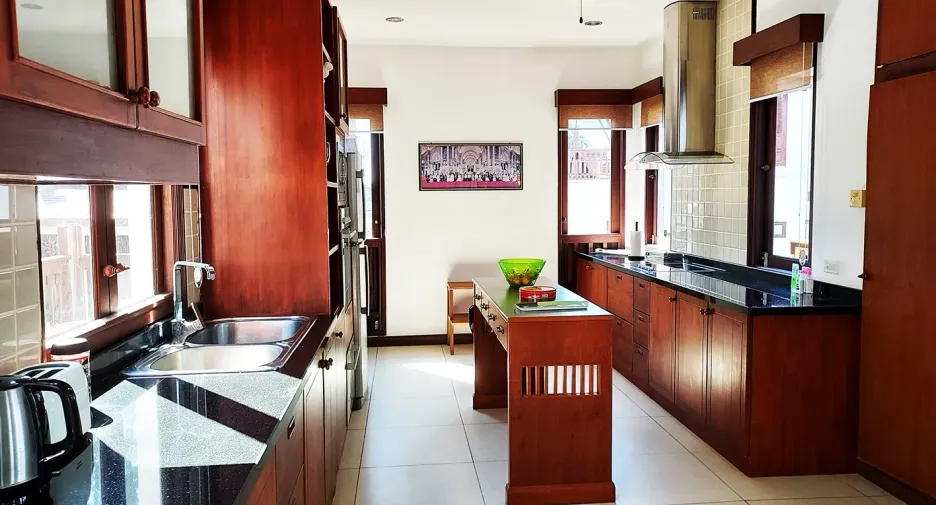 À vendre 3 chambres villa à Klaeng, Rayong