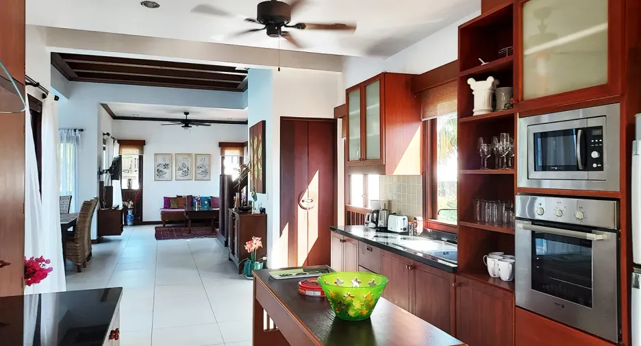 À vendre 3 chambres villa à Klaeng, Rayong