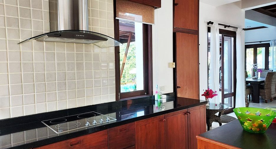 À vendre 3 chambres villa à Klaeng, Rayong