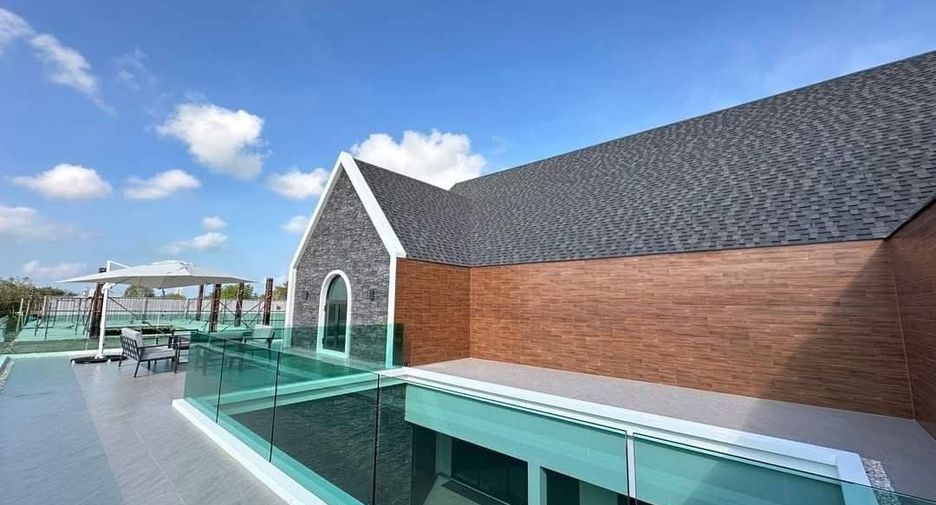 For sale and for rent 4 bedrooms villa in Bang Lamung, Chonburi
