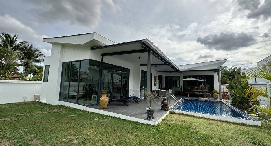 À vendre 3 chambres villa à Pran Buri, Prachuap Khiri Khan