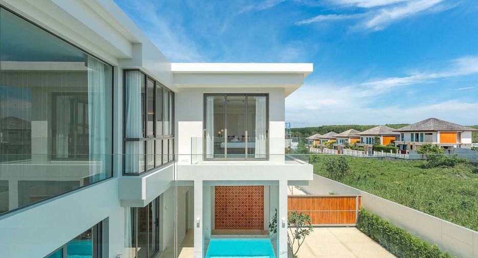 For sale 4 bedrooms villa in Thalang, Phuket