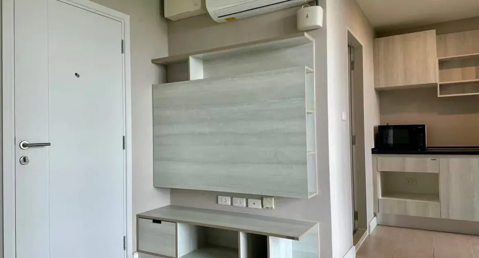For sale 1 bed condo in Min Buri, Bangkok