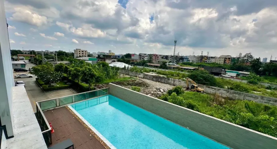 For sale 1 bed condo in Min Buri, Bangkok