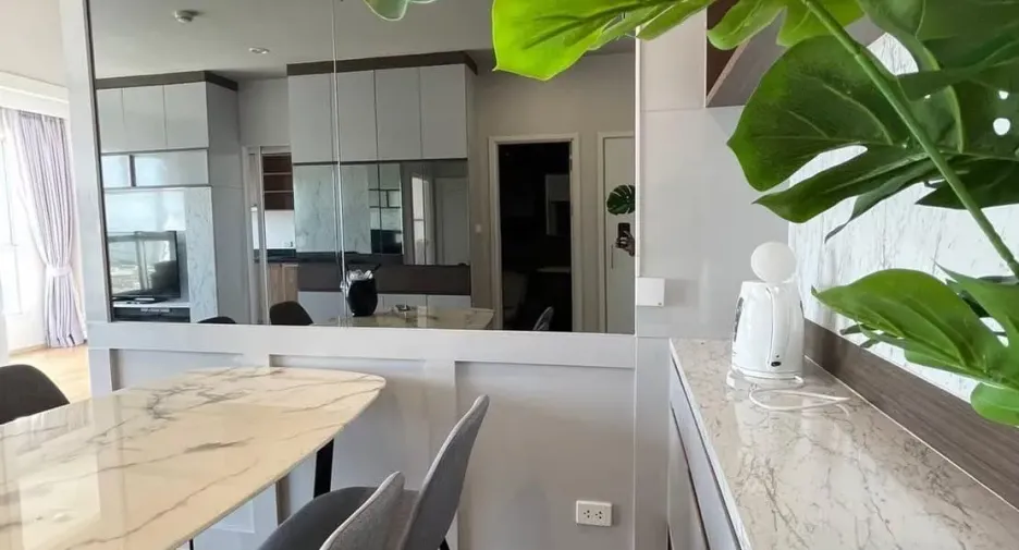 For sale and for rent 2 bedrooms condo in Khlong San, Bangkok