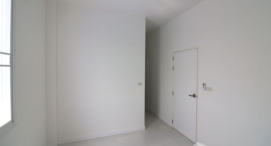 For sale 4 bedrooms house in Chum Phae, Khon Kaen