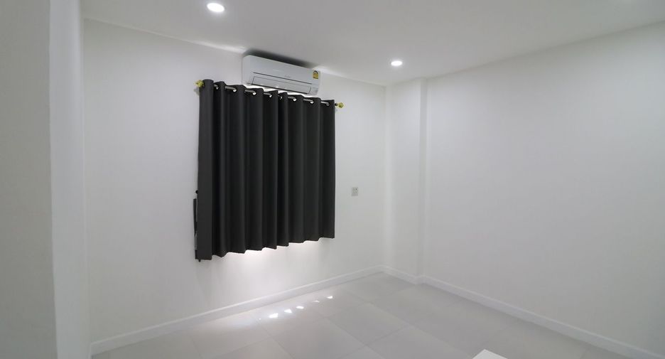 For sale 4 bedrooms house in Chum Phae, Khon Kaen