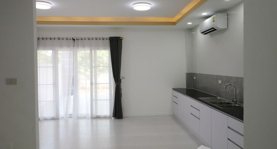 For sale 4 bedrooms house in Chum Phae, Khon Kaen