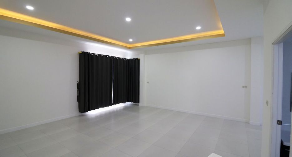 For sale 4 bedrooms house in Chum Phae, Khon Kaen