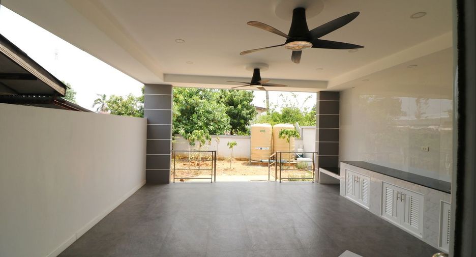 For sale 4 bedrooms house in Chum Phae, Khon Kaen