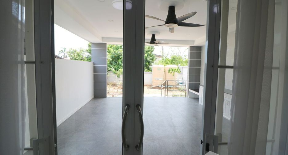 For sale 4 bedrooms house in Chum Phae, Khon Kaen