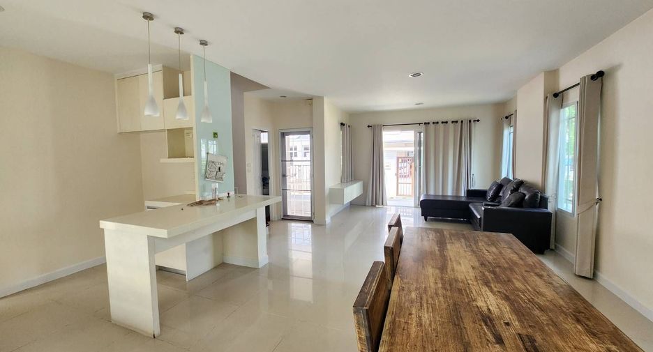 Casa en alquiler de 4 habitaciones en Mueang Chiang Mai, Chiang Mai