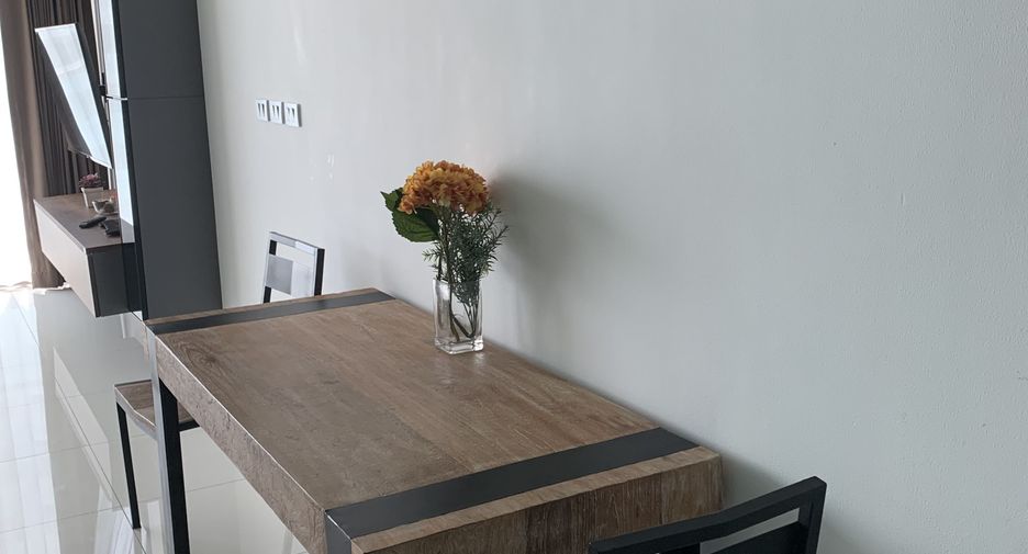 For rent 1 bed condo in Bang Lamung, Chonburi