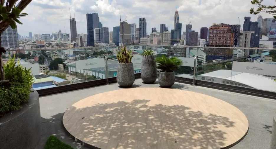For sale 1 bed condo in Pathum Wan, Bangkok