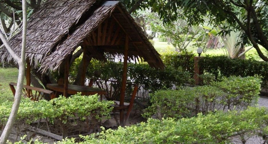 For sale 8 bedrooms house in Cha Am, Phetchaburi