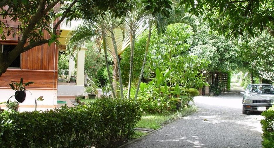 For sale 8 bedrooms house in Cha Am, Phetchaburi