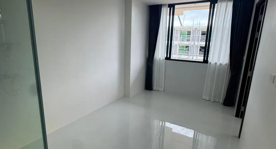 For sale 1 bed condo in Mueang Phuket, Phuket