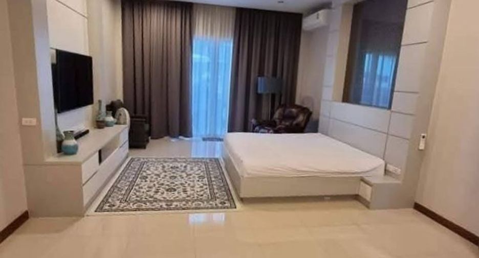 For rent 3 ベッドルーム villa in Bang Lamung, Chonburi