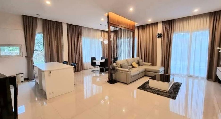 For rent 3 ベッドルーム villa in Bang Lamung, Chonburi