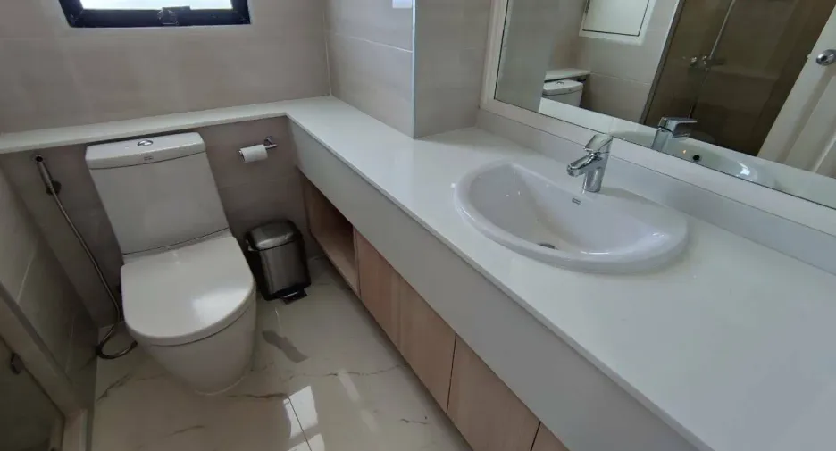 Condo en alquiler de 4 habitaciones en Bang Lamung, Chonburi