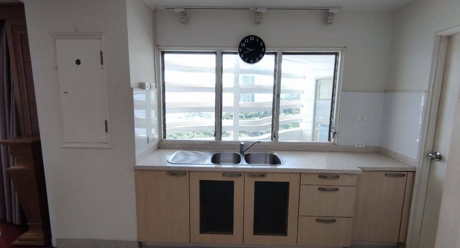For rent 4 ベッドルーム condo in Bang Lamung, Chonburi