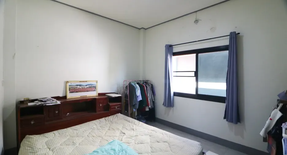For sale 4 bedrooms house in Mueang Nong Khai, Nong Khai