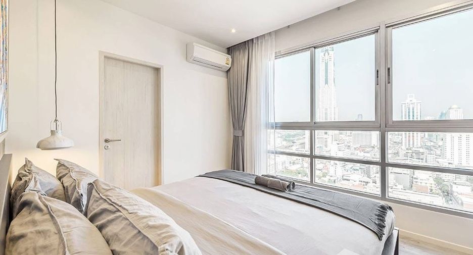 For rent and for sale 2 bedrooms condo in Ratchathewi, Bangkok
