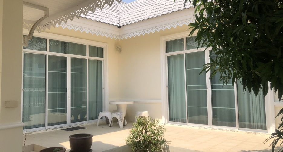 For sale and for rent 4 bedrooms house in Cha Am, Phetchaburi