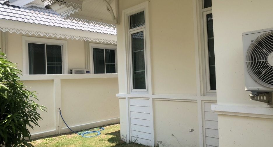 For sale and for rent 4 bedrooms house in Cha Am, Phetchaburi