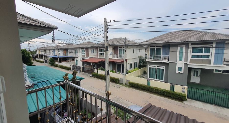 For sale 3 bedrooms house in Ban Pho, Chachoengsao