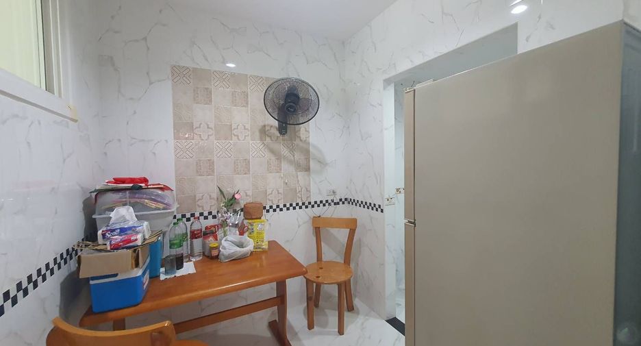 For sale 3 bedrooms house in Ban Pho, Chachoengsao