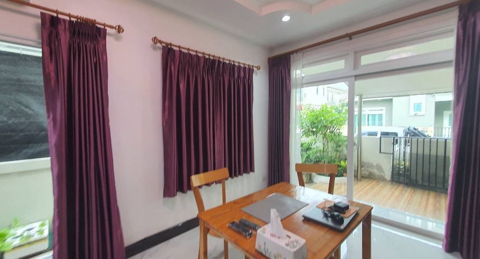 For sale 3 bedrooms house in Ban Pho, Chachoengsao