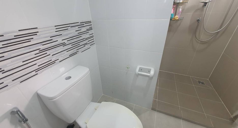 For sale 3 bedrooms house in Ban Pho, Chachoengsao