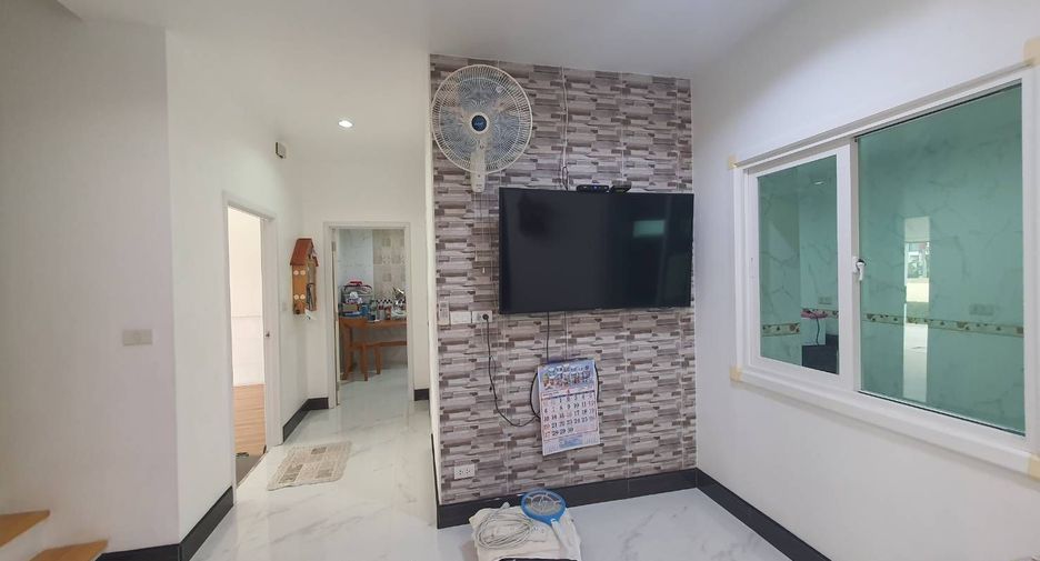 For sale 3 bedrooms house in Ban Pho, Chachoengsao