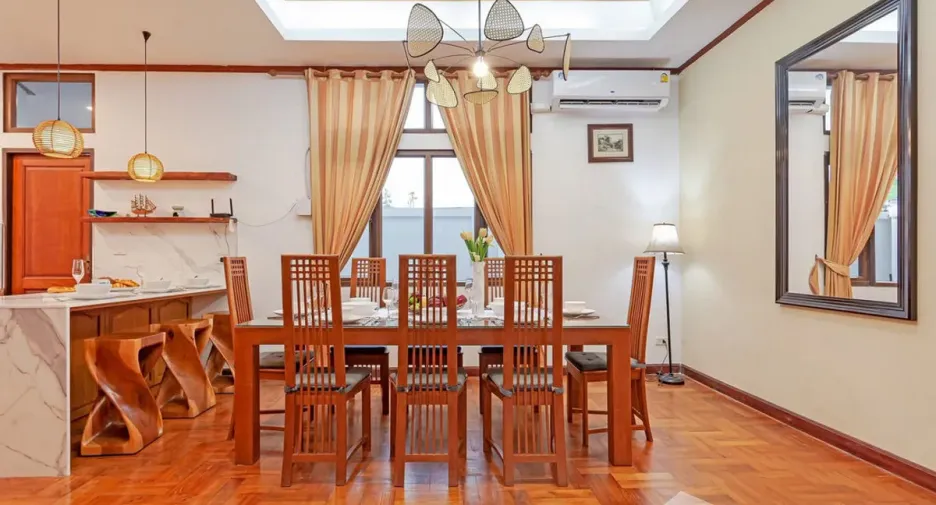 For sale and for rent 5 bedrooms villa in Bang Lamung, Chonburi