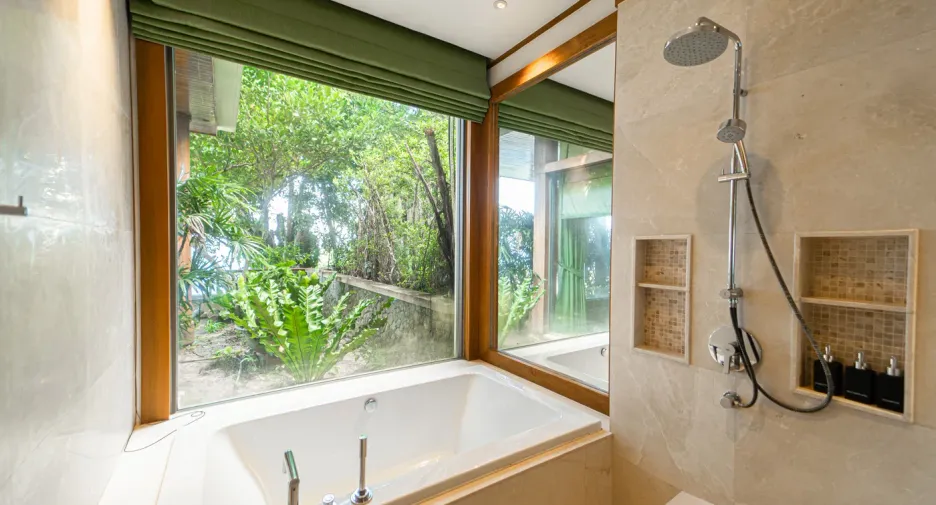 Villa zum Kauf mit 7 Zimmer in Kathu, Phuket