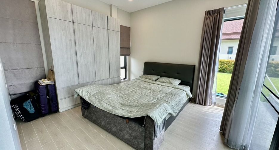 For sale 3 bedrooms villa in Hua Hin, Prachuap Khiri Khan