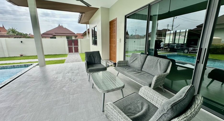 For sale 3 bedrooms villa in Hua Hin, Prachuap Khiri Khan