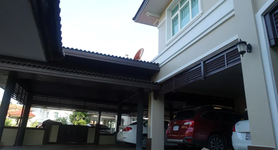 Haus zum Kauf mit 4 Zimmer in Lam Luk Ka, Pathum Thani